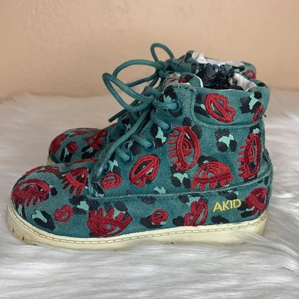 AKID Leather Embroidered Eye & Lips Boots Size 10C